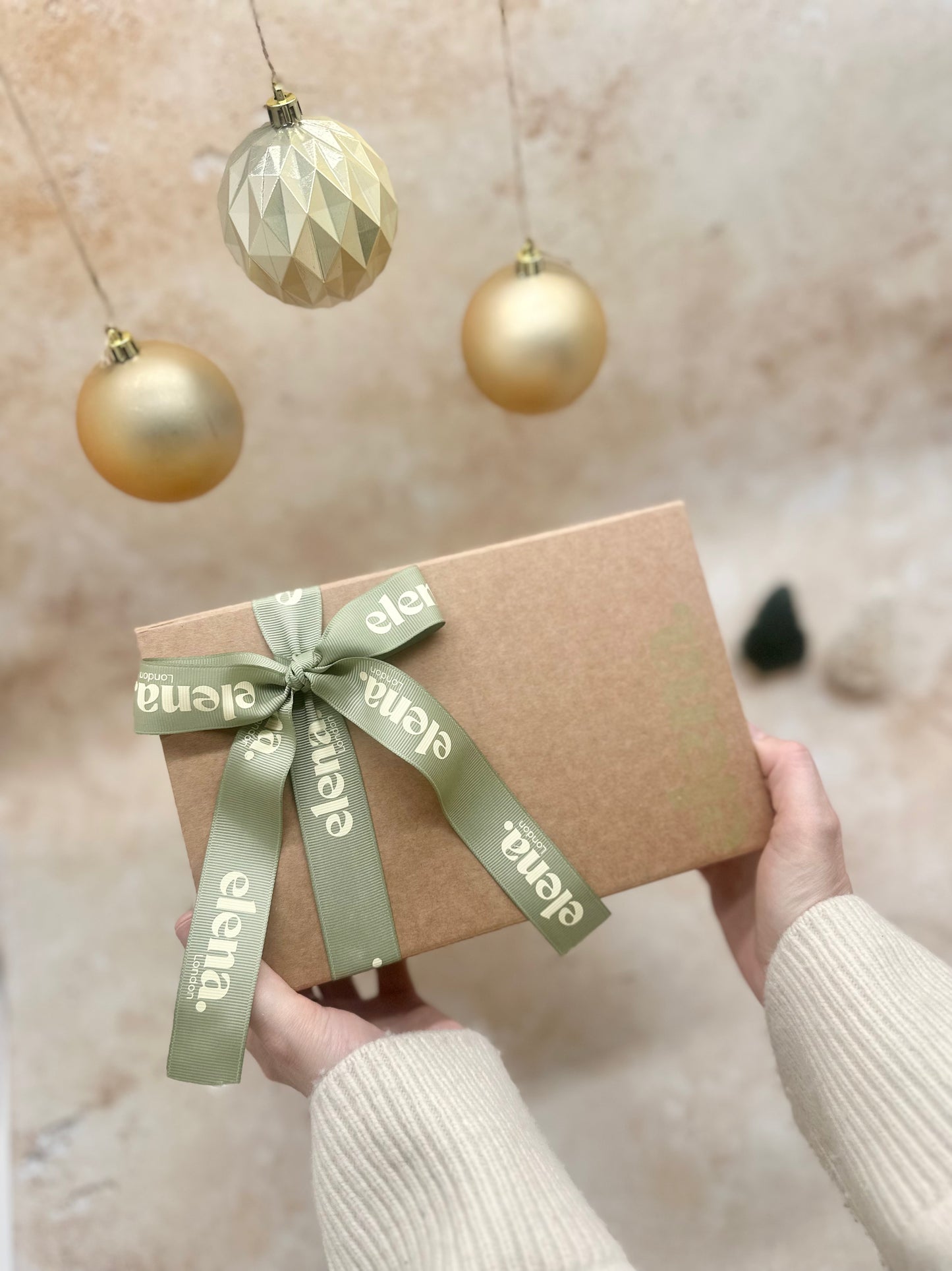 ceramic oval burner + the winter discovery box