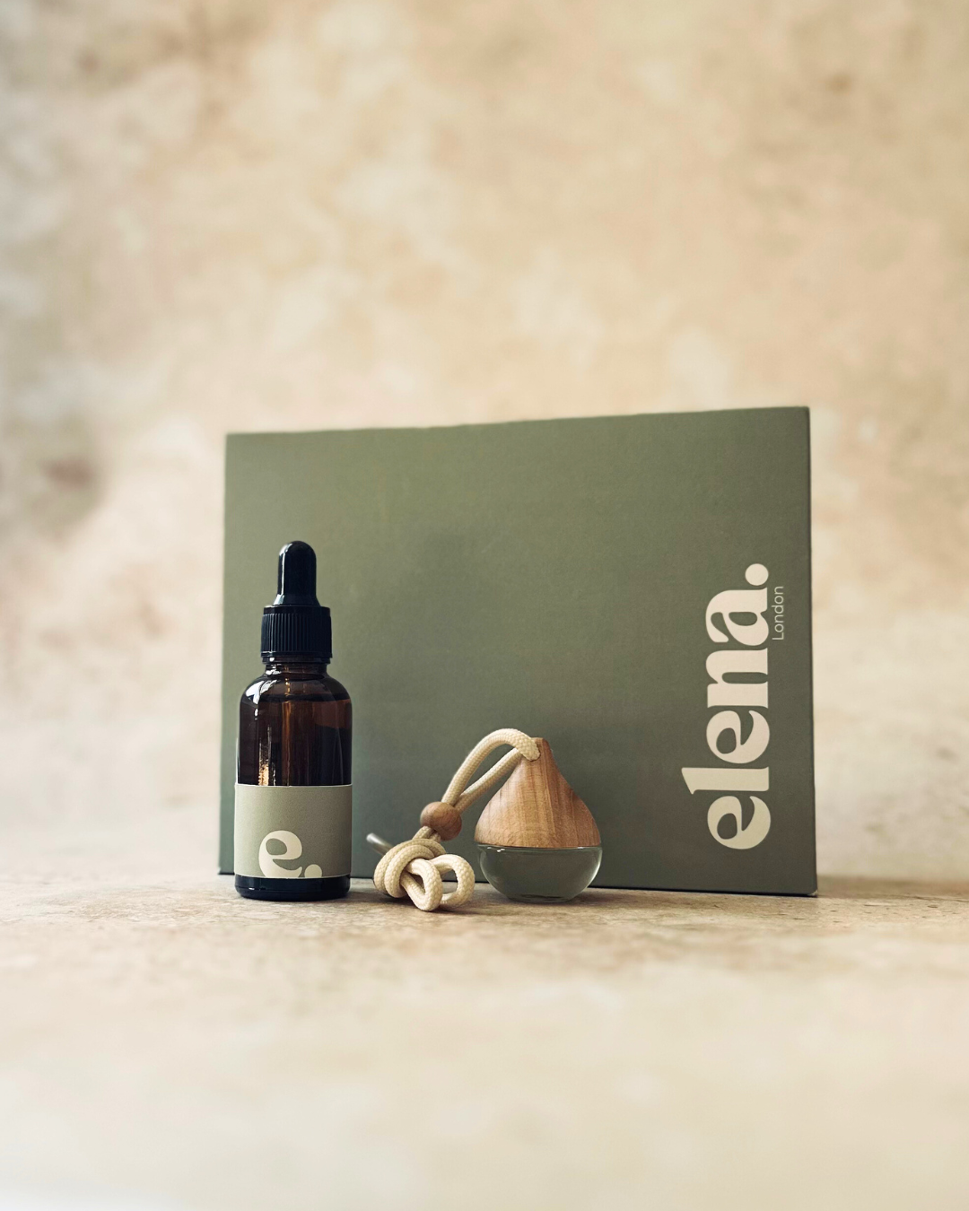 luxury car diffuser + refill gift set