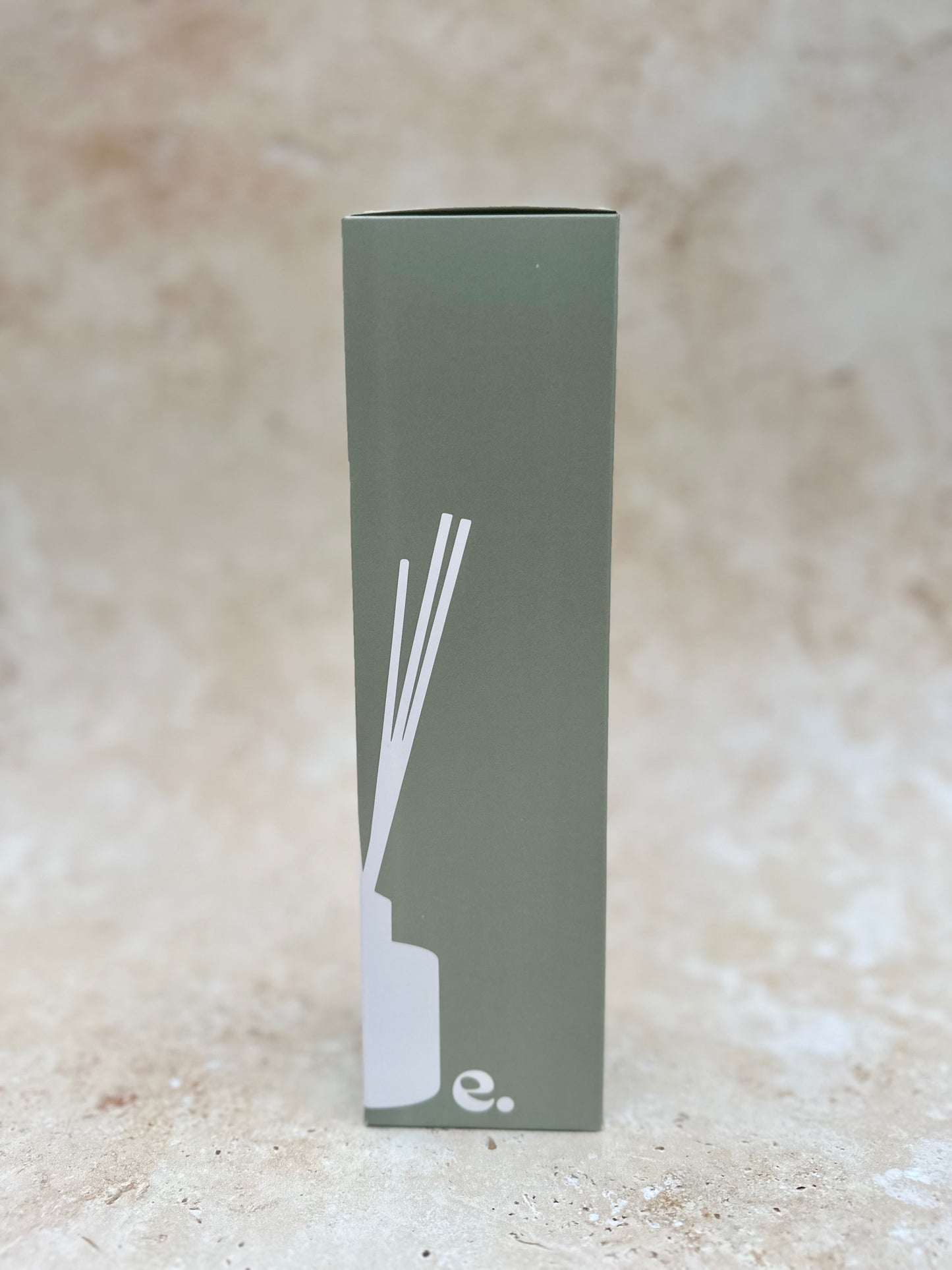elena london reed diffuser packaging side view