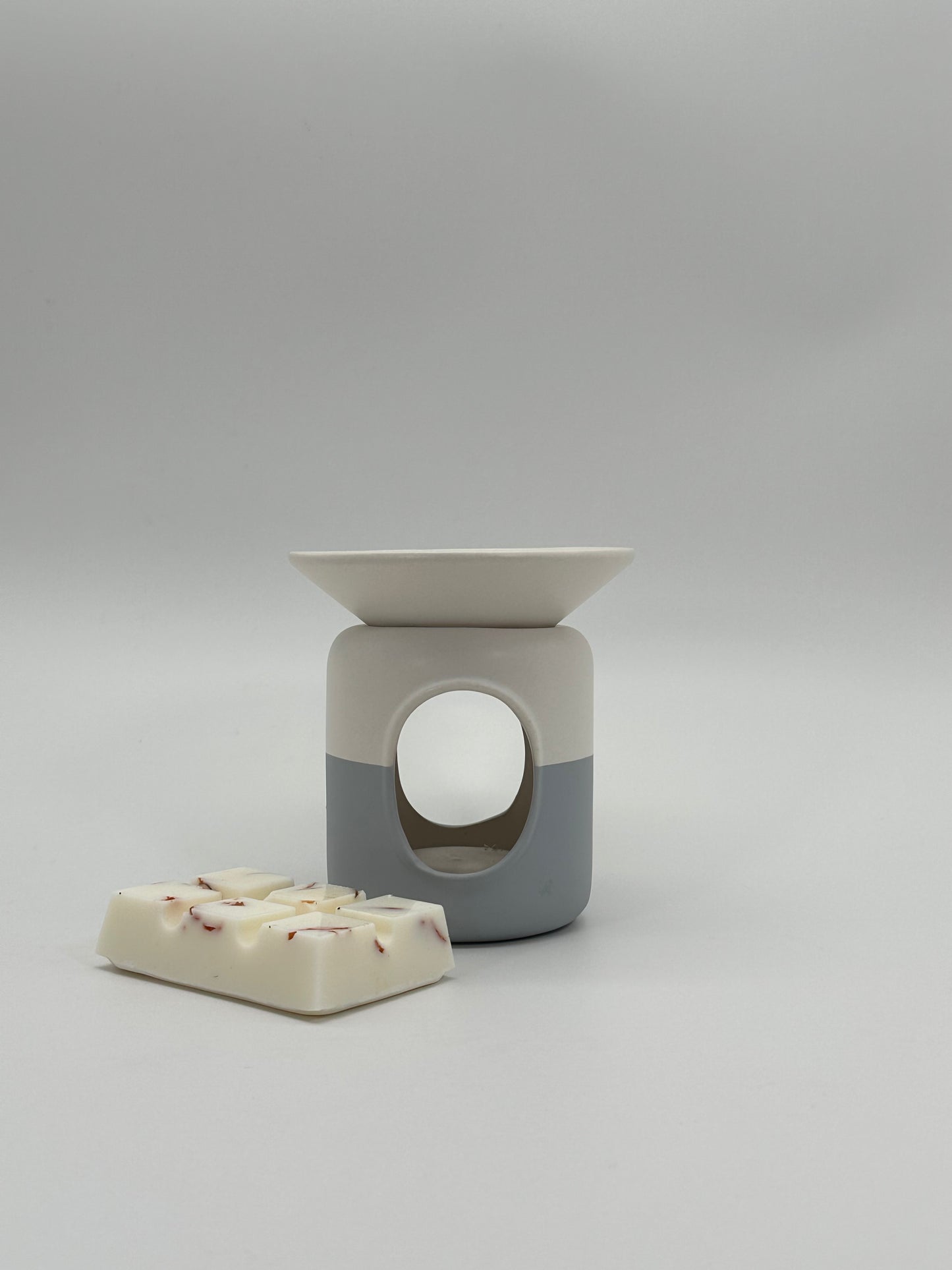 white grey wax melt burner
