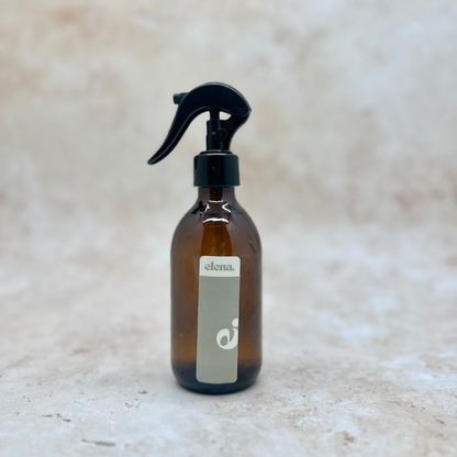elena london room spray 250ml included in gift set
