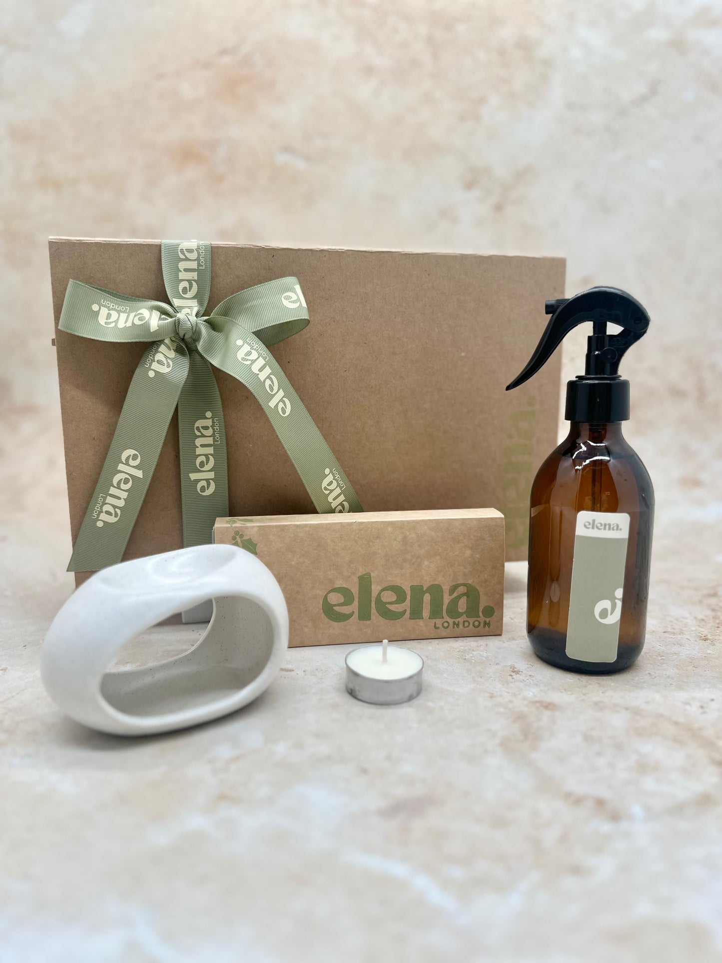 ceramic oval burner + the elena discovery box & the room + linen spray 250ml