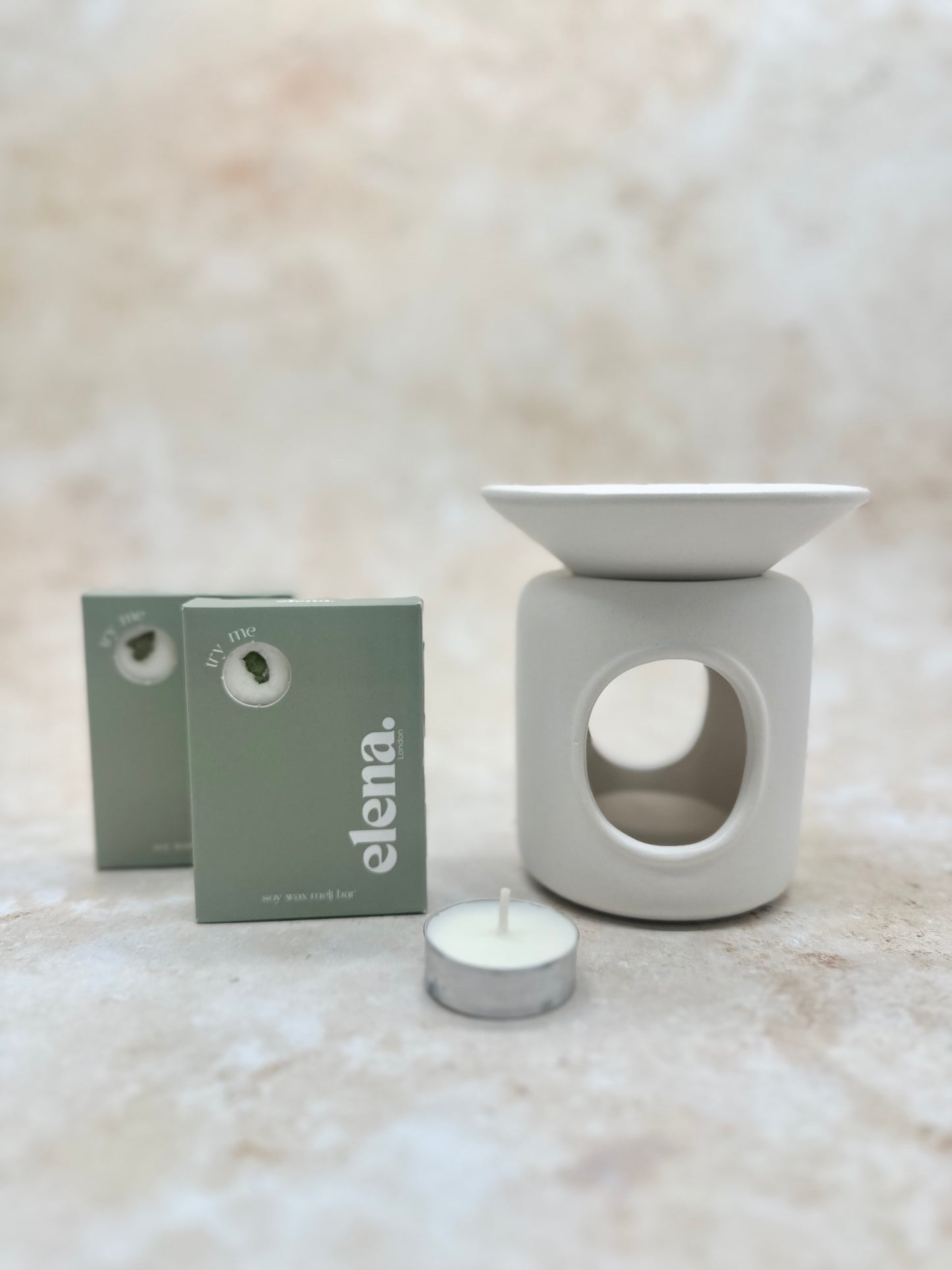 ceramic sleek burner + 2 soy melt bars